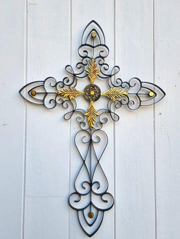 Wanddecoratie - Europa - Zwart kruis met goudkleurige