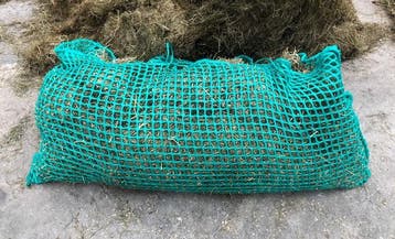Hooinet slowfeeder - 160x80 cm - 3 cm maaswijdte, Ophalen of Verzenden, Nieuw