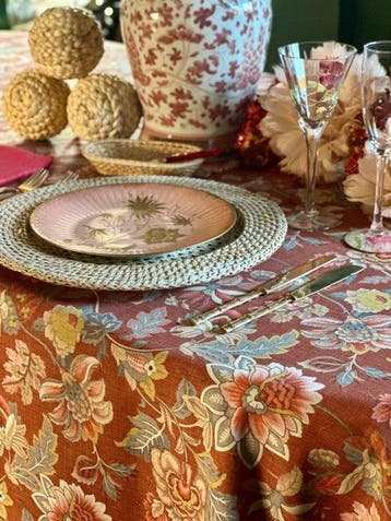 Exclusief tafelkleed met bloemen uit India voor ruime