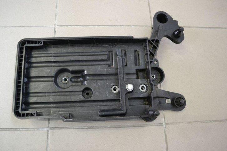 A3 Accubak 5Q0915321J, Auto-onderdelen, Dashboard en Schakelaars