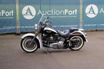 Veiling: Motor Harley-Davidson Deluxe Softail Benzine 2007, Motoren, Chopper
