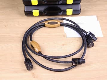 Jorma Design Origo highend audio power cable 2,0 metre (2 av, Ophalen of Verzenden, Gebruikt, Overige kabels