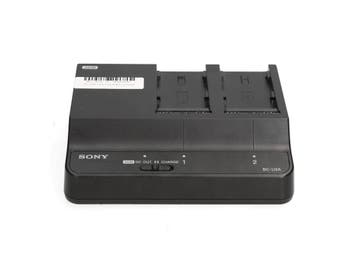 Sony BC-U2A Dual Battery Charger - 1 jaar garantie, Ophalen of Verzenden, Zo goed als nieuw