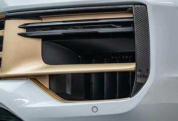 Dit betreft een Porsche Cayenne / Cayenne coupe carbon grill, Verzenden
