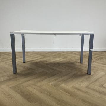 Wiesner-Hager kantinetafel 75x140x70 cm, wit - grijs, Ophalen of Verzenden, Gebruikt, Bureau