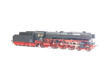 Märklin H0 - 3790 - Stoomlocomotief met tender (1) - BR 011, Nieuw
