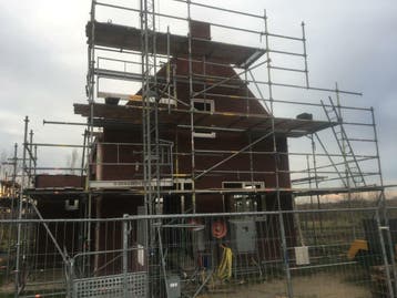 Verhuur van metselsteiger, renovatiesteiger, gevelsteiger, Zo goed als nieuw, Gevelsteiger, 5 meter of hoger