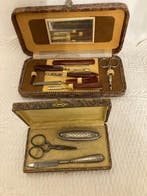 Kist (2) - diverse - oude manicurepakketten, Antiek en Kunst, Curiosa en Brocante