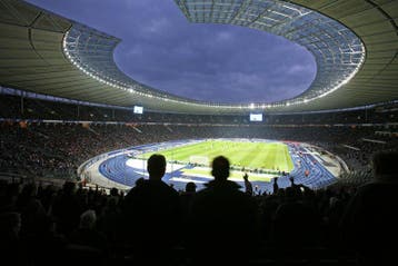 FC Bayern München vs RB Leipzig Tickets – 2026 – Allianz_A, Twee personen, Augustus