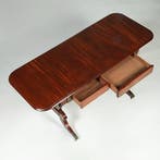 Massief mahonie sidetable of smalle schrijftafel met 2 laden, Antiek en Kunst, Ophalen of Verzenden