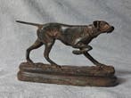 Pierre Chenet (XX-XXI) - sculptuur, Chien de chasse a
