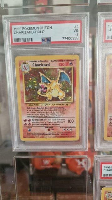 Pokémon - 1 Graded card - Charizard #4 Foil - PSA 3 - WOTC, Nieuw