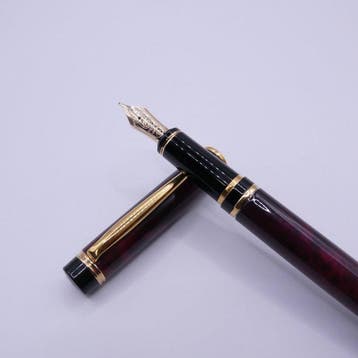 Pilot - Pilot Grance Fountain Pen Red Marble Gold Trim, Nieuw