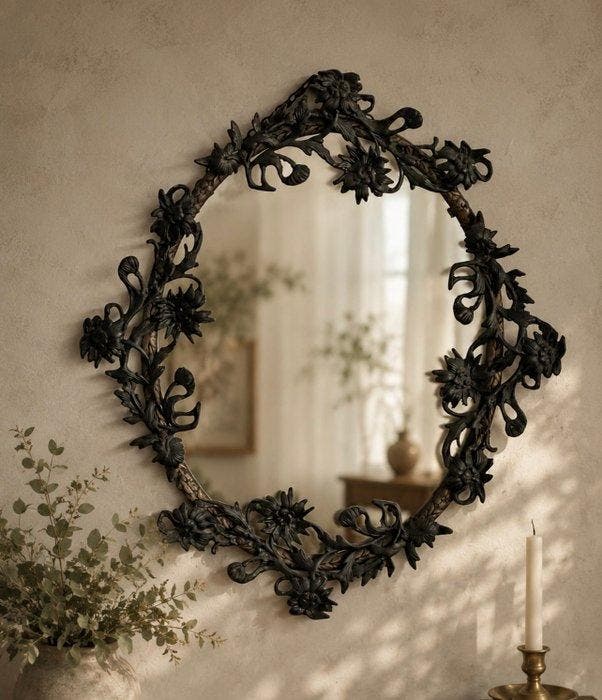 Wandspiegel - Gegoten messing - antiek handgemaakt frame, Antiek en Kunst, Curiosa en Brocante