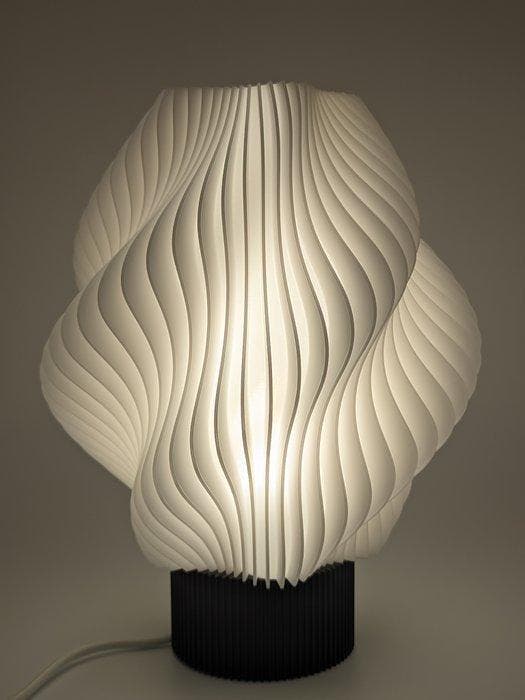 Lumovim - Bureaulamp - Eureka Max - biopolymeer, Antiek en Kunst, Kunst | Designobjecten