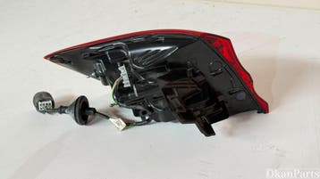 Kia Ceed III Sportswagon LED achterlicht rechts 92402J7150, Ophalen, Gebruikt, Kia