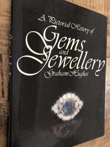 Gems & jewellery: A pictorial history - Graham Hughes, Boeken, Verzenden, Gelezen, Graham Hughes
