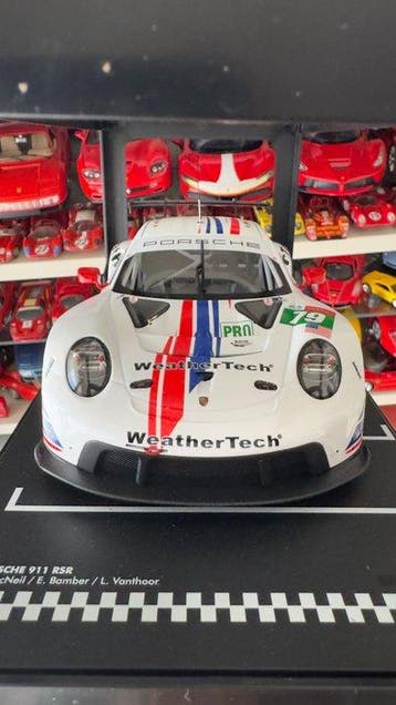IXO 1:18 - Modelauto - Porsche 911 RSR #79 - Modelo Raro -, Nieuw