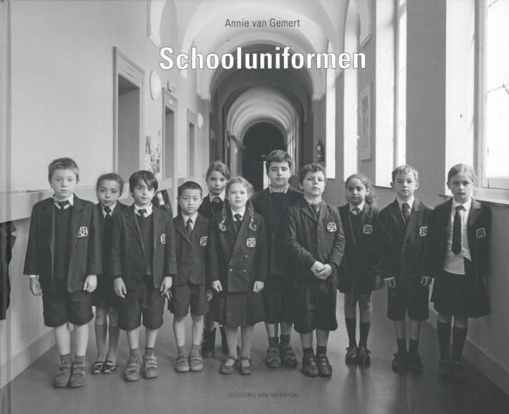 Schooluniformen | Annie van Gemert | Nieuw, Boeken, Overige Boeken, Nieuw, Ophalen of Verzenden