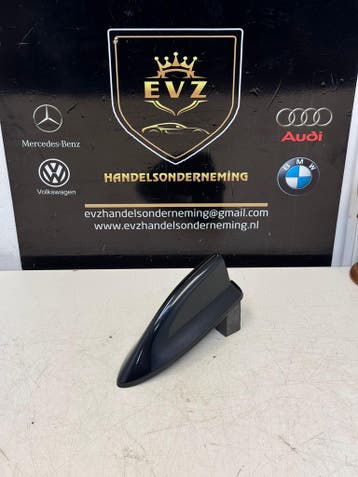 Toyota Yaris Hybride bj.2022 Antenne zwart, Gebruikt, Toyota
