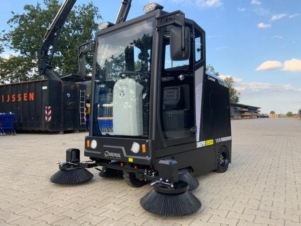 Veiling - Kremer straatveegmachine KRS 100 met cabine, Tuin en Terras, Veegmachines, Nieuw