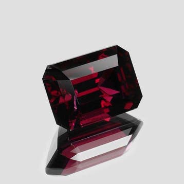 1 pcs Rood Spinel - 5.06 ct - Lotus Gemology - Geen, Nieuw