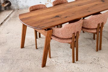 Cavel Artson Eettafel | Massief Walnoot | Op Maat Gemaakt, Huis en Inrichting, Vijf personen of meer, Overige vormen, Scandinavisch Design