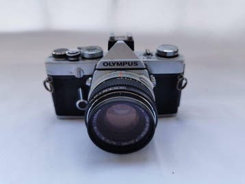 Olympus OM-1 + F.Zuiko Auto-S 1.8/50mm | Analoge camera, Audio, Tv en Foto, Fotocamera's Analoog, Nieuw