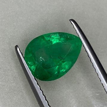 Zonder minimumprijs Smaragd - 1.80 ct - nternational Colored, Nieuw