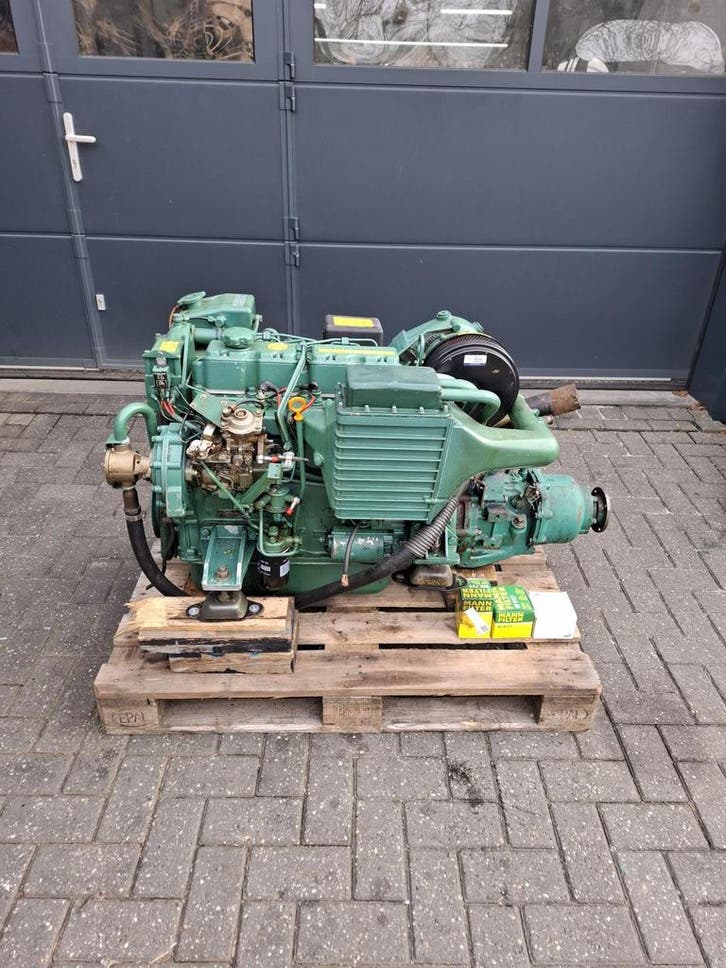 Volvo Penta TAMD31A - 130pk scheepsmotor compleet met warmt, Watersport en Boten, Buiten- en Binnenboordmotoren, Nieuw, Ophalen of Verzenden