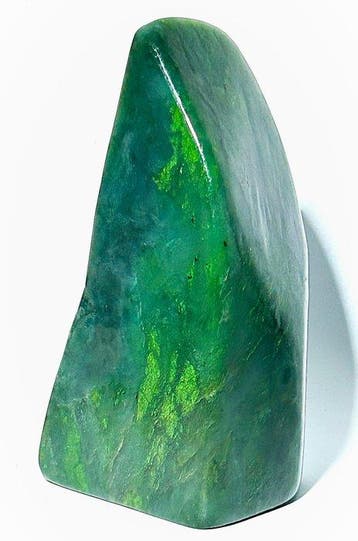 AAA nefrietjade vrijvorm – Diepgroene natuurlijke edelsteen