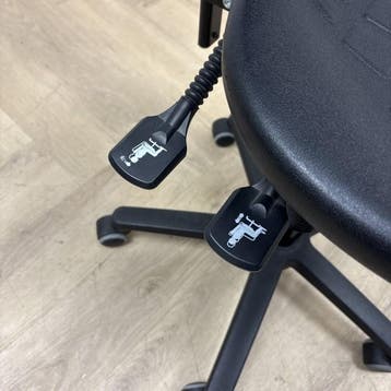 ergonomische werkplaats stoel, zwart, Gebruikt, Zwart, Ophalen of Verzenden, Bureaustoel