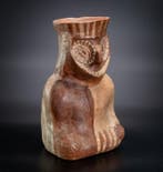 Precolumbiaans. Moche Owl keramische vaas Met Spaanse