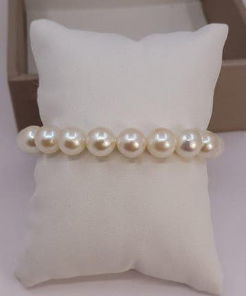 Armband 9x9,5 mm heldere Akoya parels, Nieuw