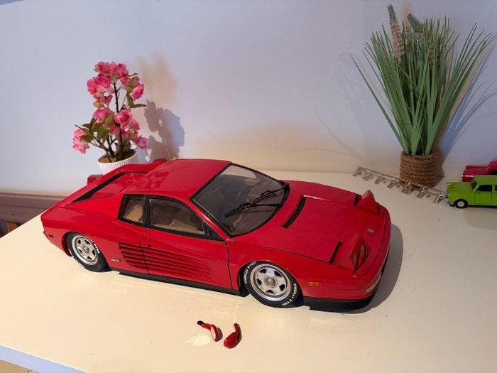 Pocher 1:8 - Modelauto - Ferrari Testarossa, Hobby en Vrije tijd, Modelauto's | 1:5 tot 1:12