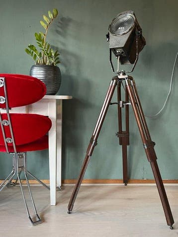 Scher - Lamp (2) - Bühnenscheinwerfer - Metaal, Glas, Hout -, Antiek en Kunst