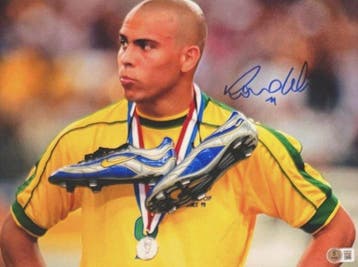 Brasil - Ronaldo Nazario - Gesigneerde foto 28x35 cm - met, Nieuw