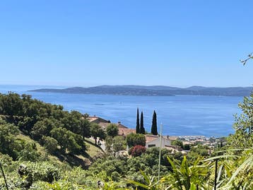 Luxe Villa Panoramisch Zeezicht over de Baai van St. Tropez, 4 of meer slaapkamers, Dorp, Provence en Côte d'Azur, Huisdier toegestaan