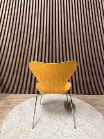 Voorraad Fritz Hansen Vlinderstoel Series 7 stoel, Verzenden, Zo goed als nieuw