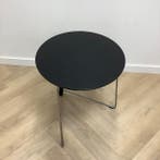 Design Thonet bijzettafel, (hxbxd) 64x55x55cm, donker bruin, Huis en Inrichting, Ophalen of Verzenden, Gebruikt