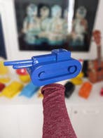 Alessandro Piano - sculptuur, Alter Ego Tank Blue -