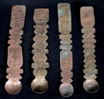 Figuur - Set van 4 grote gouden strooilepels - Ivoorkust
