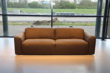 Cartel Living bank Wills 3 zits Leer Elephant 242 cm breed, Ophalen of Verzenden, Nieuw, Leer, Modern