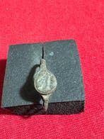 Laat-Romeins / Vroeg-Byzantijns Brons vingerring (Zonder