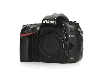 Nikon D600 - <71.000 kliks - 1 jaar garantie, Audio, Tv en Foto, Fotocamera's Digitaal, Ophalen of Verzenden, Zo goed als nieuw