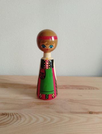 Kupittaan Savi - Orvokki Laine - Figuur - Hout