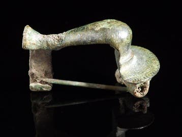 Oud-Romeins Romeins Rijk – Oude bronzen fibula (broche) –
