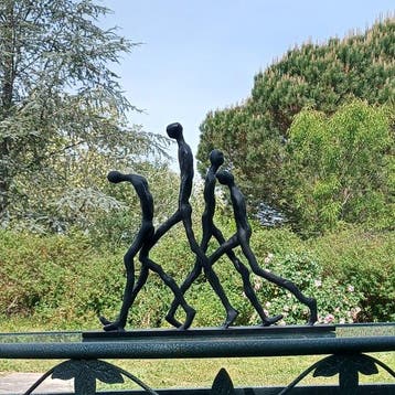 sculptuur, Les passants - 31 cm - Bron, Antiek en Kunst