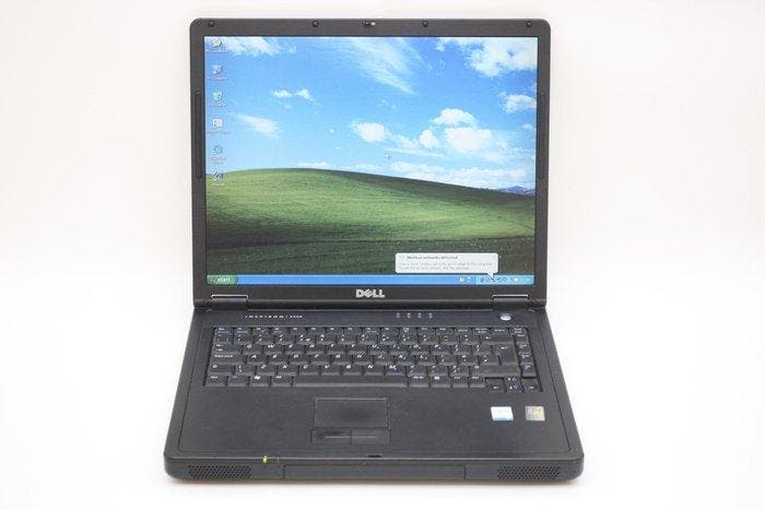 Vintage museum piece: Dell Inspiron 2200 | Intel Celeron M, Spelcomputers en Games, Spelcomputers | Overige Accessoires
