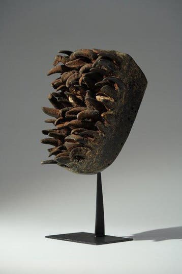 Een houten masker - Wij - Ivoorkust (Zonder minimumprijs)